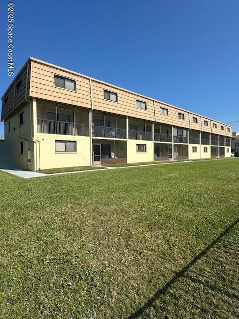 Building Photo - 7101 Ridgewood Ave Unit 210