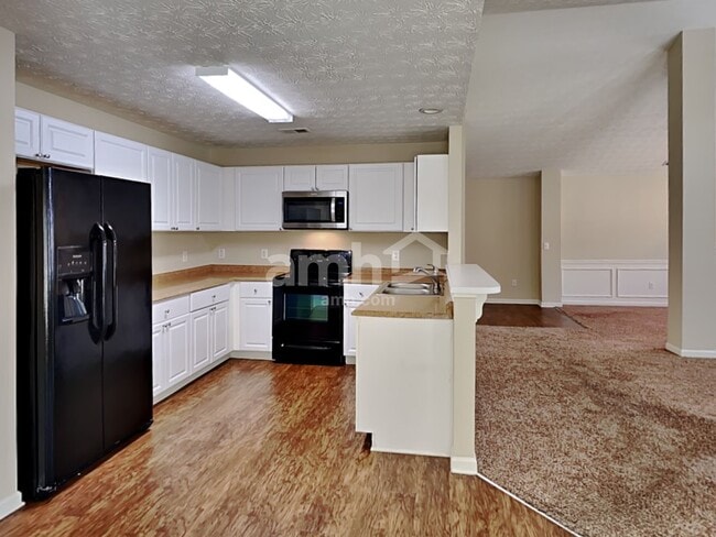 Photo - 661 Stonecrest Dr