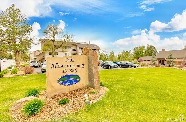 Building Photo - 1705 Heatheridge Rd Unit J203 Rental