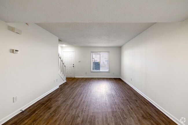 2BR, 1.5BA - 1,160SF - Townhome - Living Room - Harbour Landing