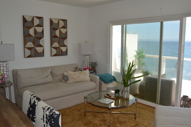 Photo - 20638 Pacific Coast Hwy Unidad 12