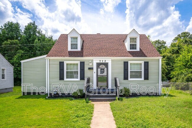 Building Photo - 712 Hill Top Dr