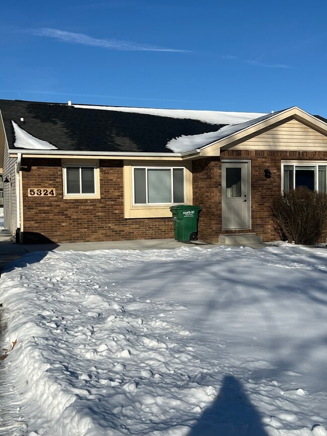 Photo - 5324 Jennifer Dr