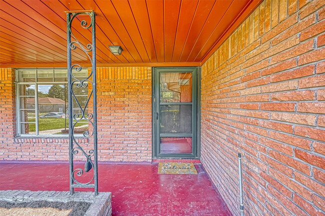 Photo - 3018 Attridge Rd