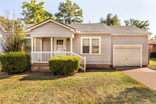 Photo - 1216 E Campbell St House