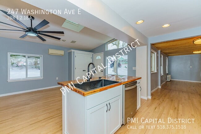 Photo - 247 Washington Ave E