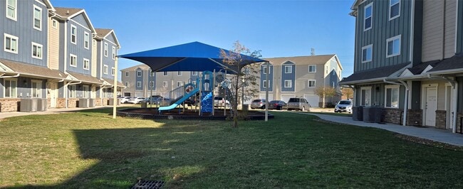 Building Photo - 21155 Gosling Rd Unit 49