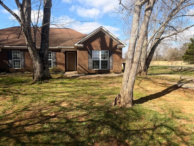 Photo - 452 Banyon Rd