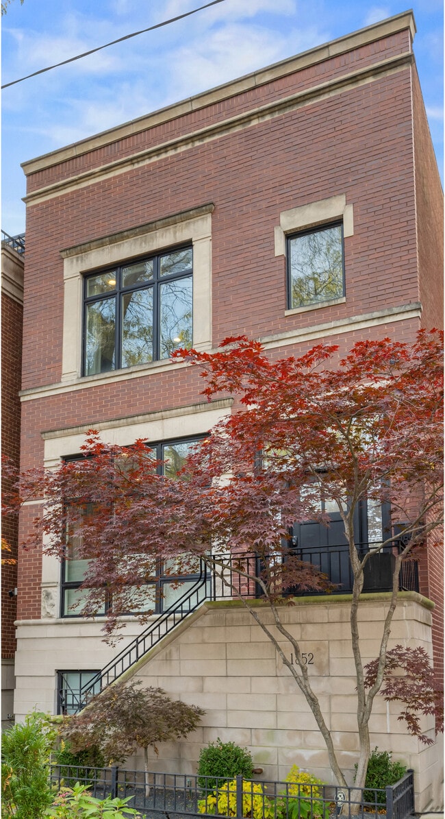 Photo - 1852 N Mohawk St