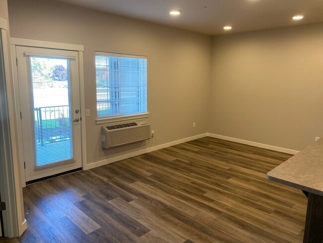 Photo - SW Redmond Lava Ct Apartment available Unit 202