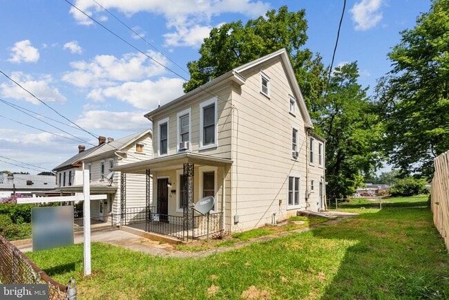 46 Charles St