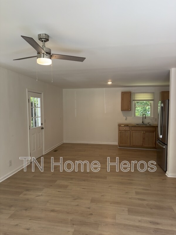 Photo - 610 Demoss St