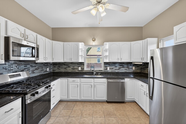 Photo - 1657 N Harding Ave