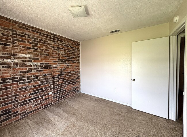 Photo - 402 S 2nd St Unit B