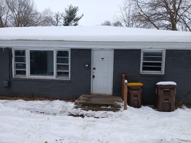 Building Photo - 1025 Irving Ave