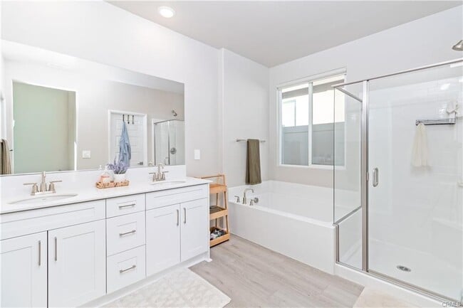 Photo - 1001 Pomelo Ave