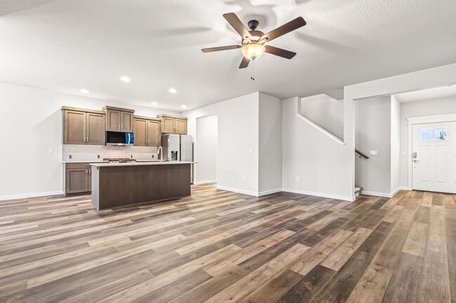 Photo - BRAND NEW BLACKROCK 4BD/2.5BA MERIDIAN HOME!