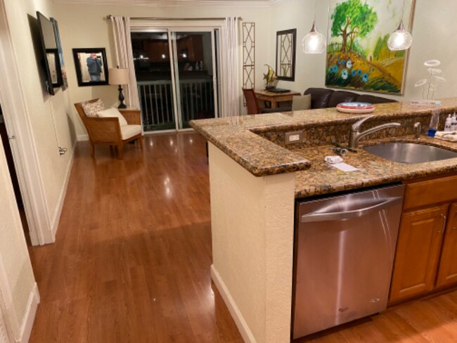 Photo - 151 NE 16th Ave Unidad 334