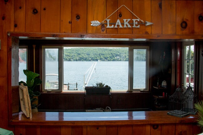 Photo - 49 somerville rd