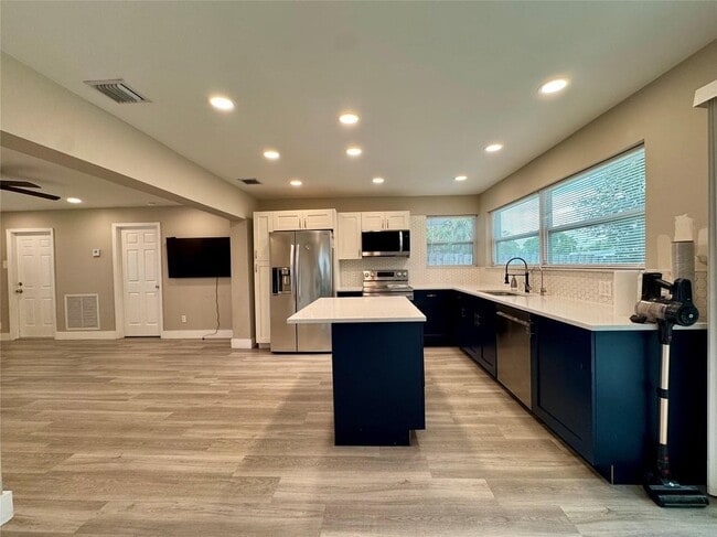 Photo - 1871 NW 31st Ave