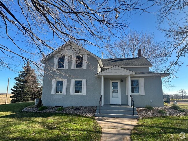 Building Photo - Stunning 3 Bedroom Home on Farmland in Sha...