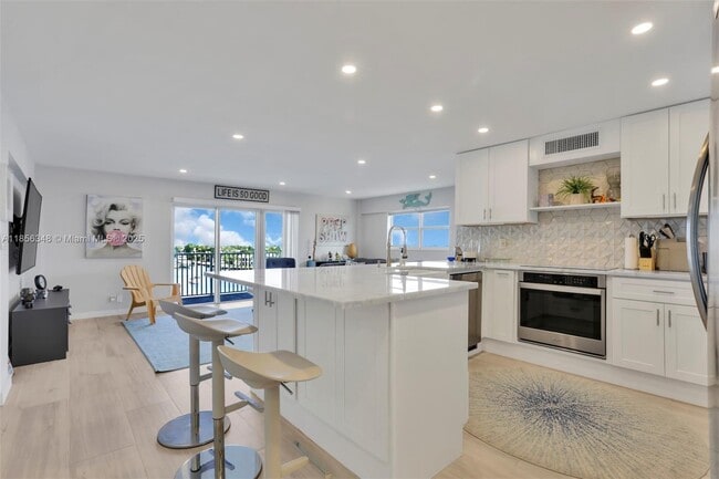 Photo - 95 N Birch Rd Unit 703