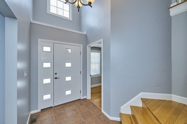 Photo - 27 Cranberry Ln