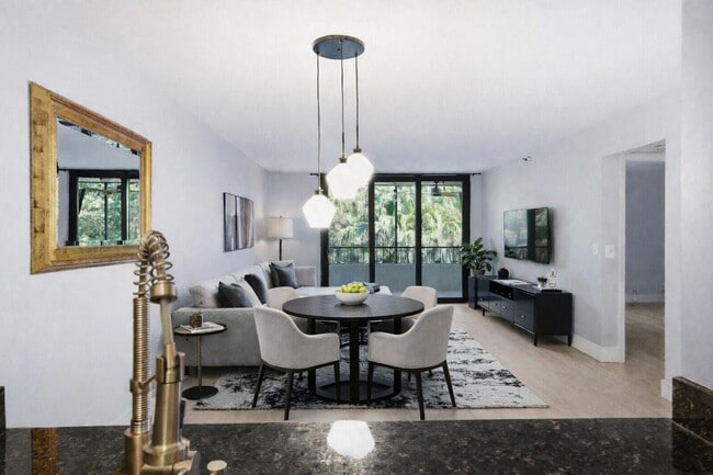 Building Photo - 2070 Homewood Blvd Unit 3150