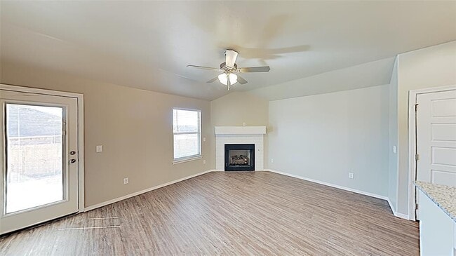 Photo - 17657 MacArthur Park Rd