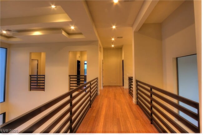 Photo - 7438 Yonie Ct