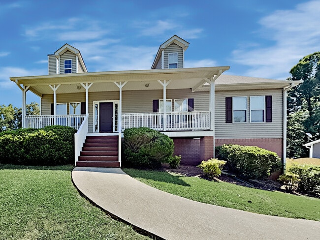 Building Photo - 227 Starlyn Dr