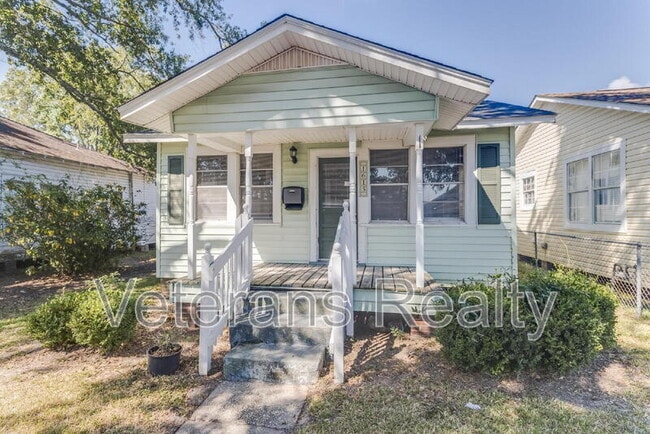 Building Photo - 1615 31st Ave Rental