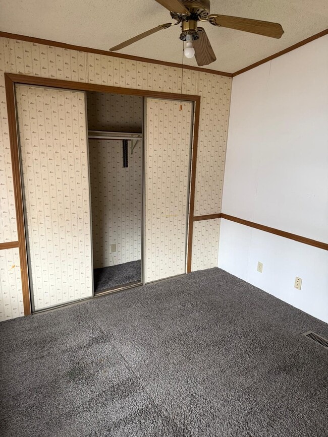 Photo - 905 W 37th Ave