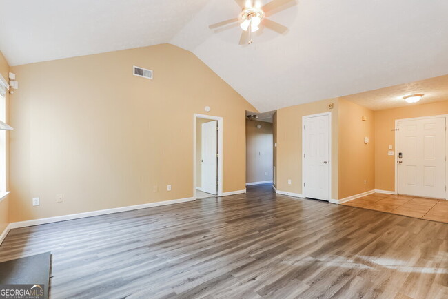 Photo - 1657 Louisa Ct House