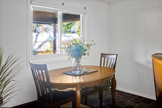 278 Marie Ct