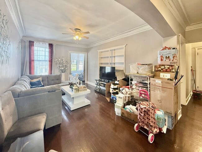 Photo - 2057 W Touhy Ave Unidad 3
