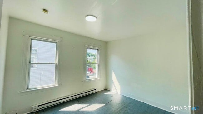10 Branch St Unit 3