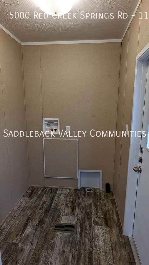 Photo - 5000 Red Creek Springs Rd House