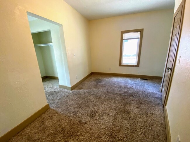 Photo - 545 Shamrock St SW Unit Apt 3