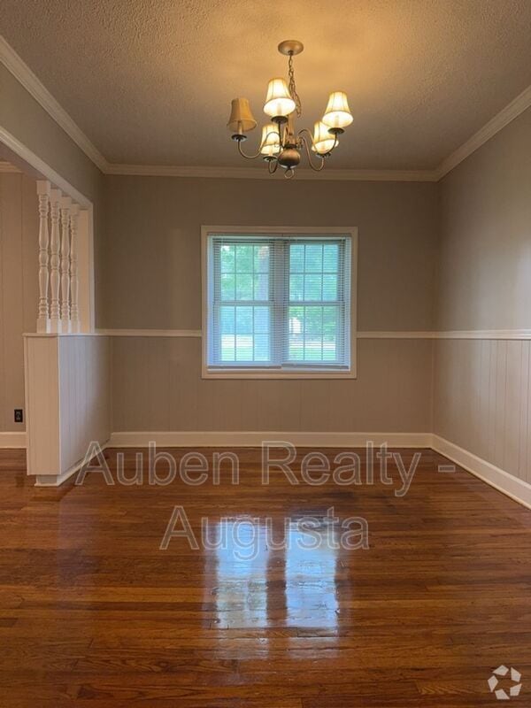 Building Photo - 328 Seminole Dr Rental