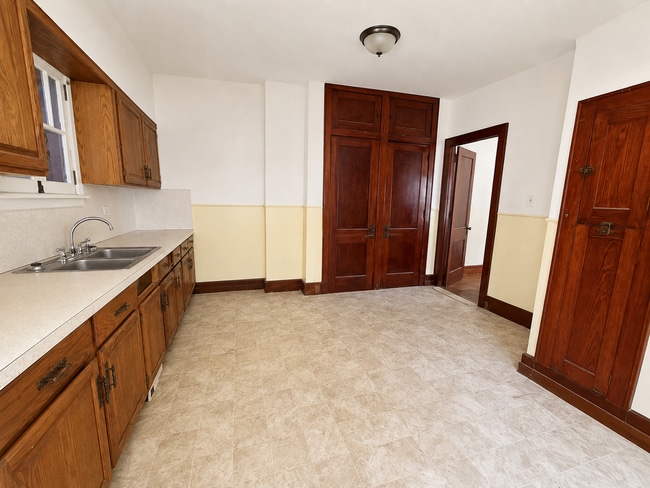 Building Photo - 163 Frederick St Unit 163