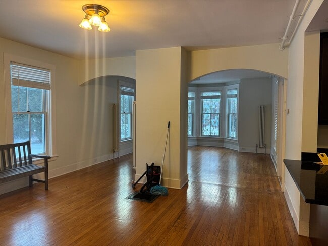 Photo - 3 Bedroom in Downtown Lebanon Unidad Apt. 1