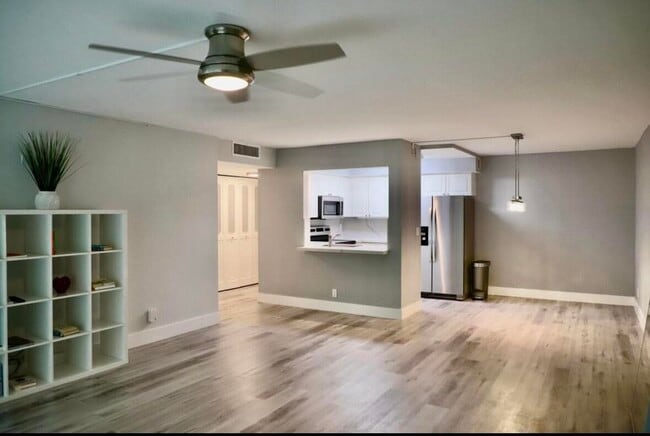 Photo - 1301 River Reach Dr Unit 111
