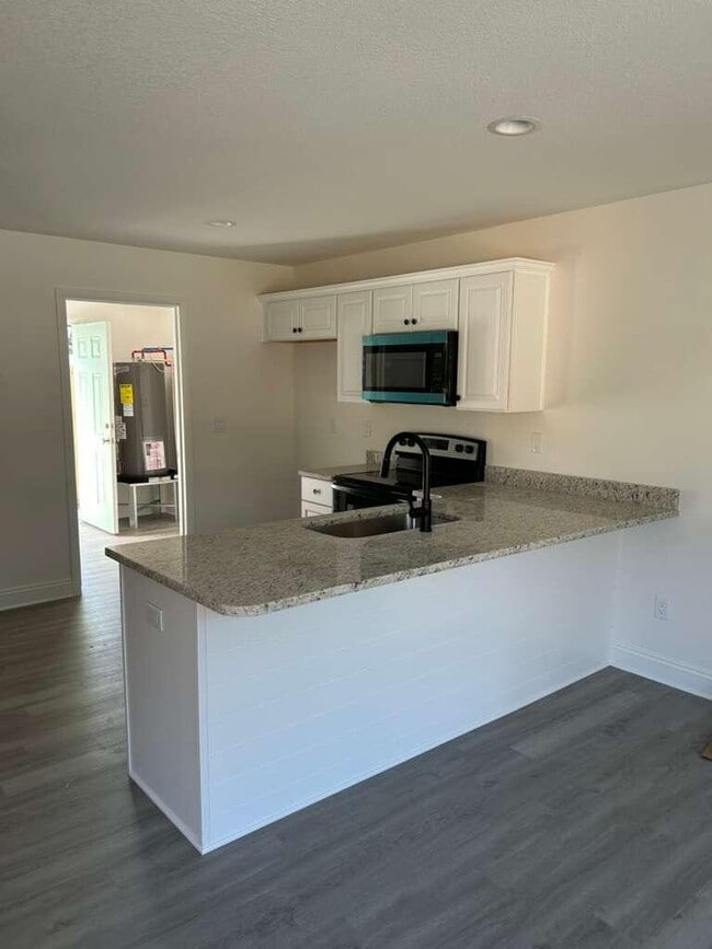 Photo - 32 Constitution Ave