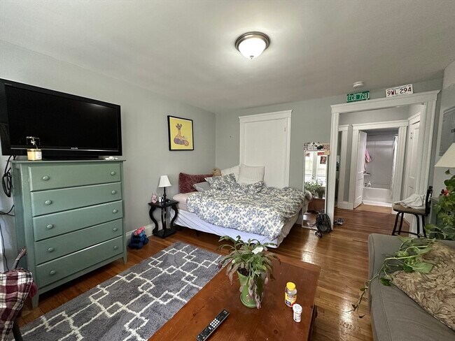 Photo - 8 Brooks Park Unit 24