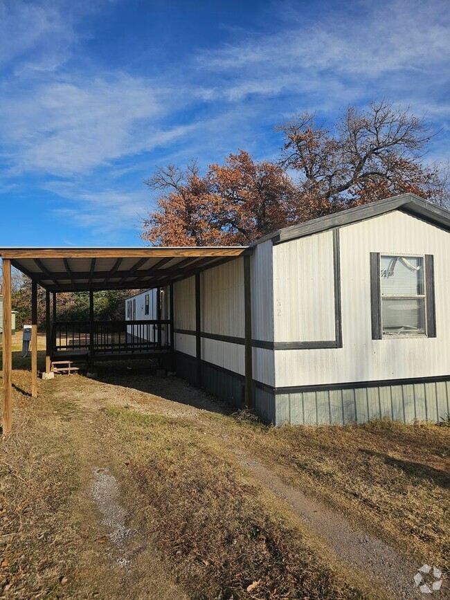 Building Photo - 3 bed 2 Bath Mobile Home for Rent