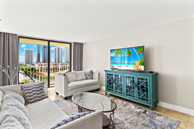 Photo - 290 174th St St Unit 1417