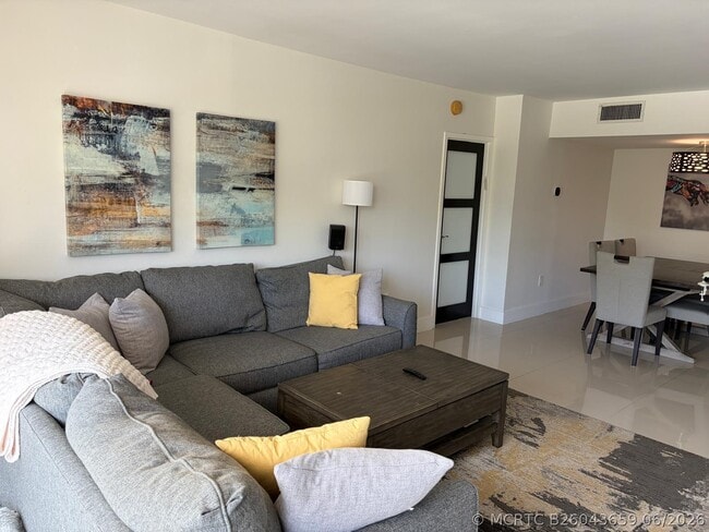 Photo - 3625 N Country Club Dr Unit 206
