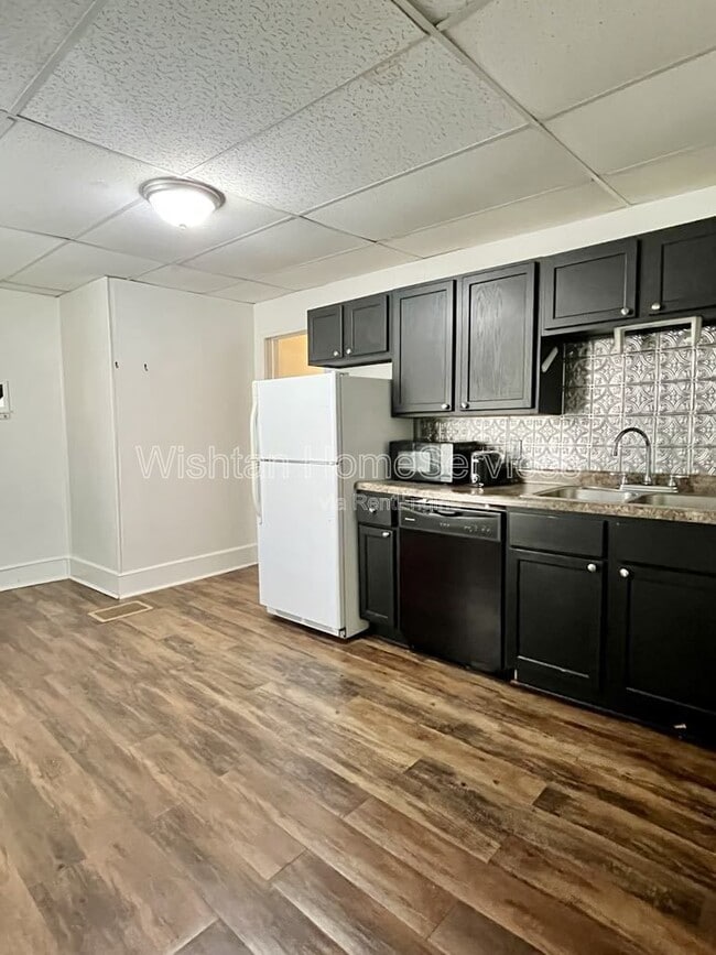 Photo - 322 S Madison St