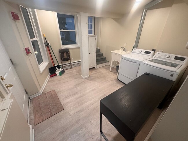 Photo - 4241 Main St Unit 4241 Main st.